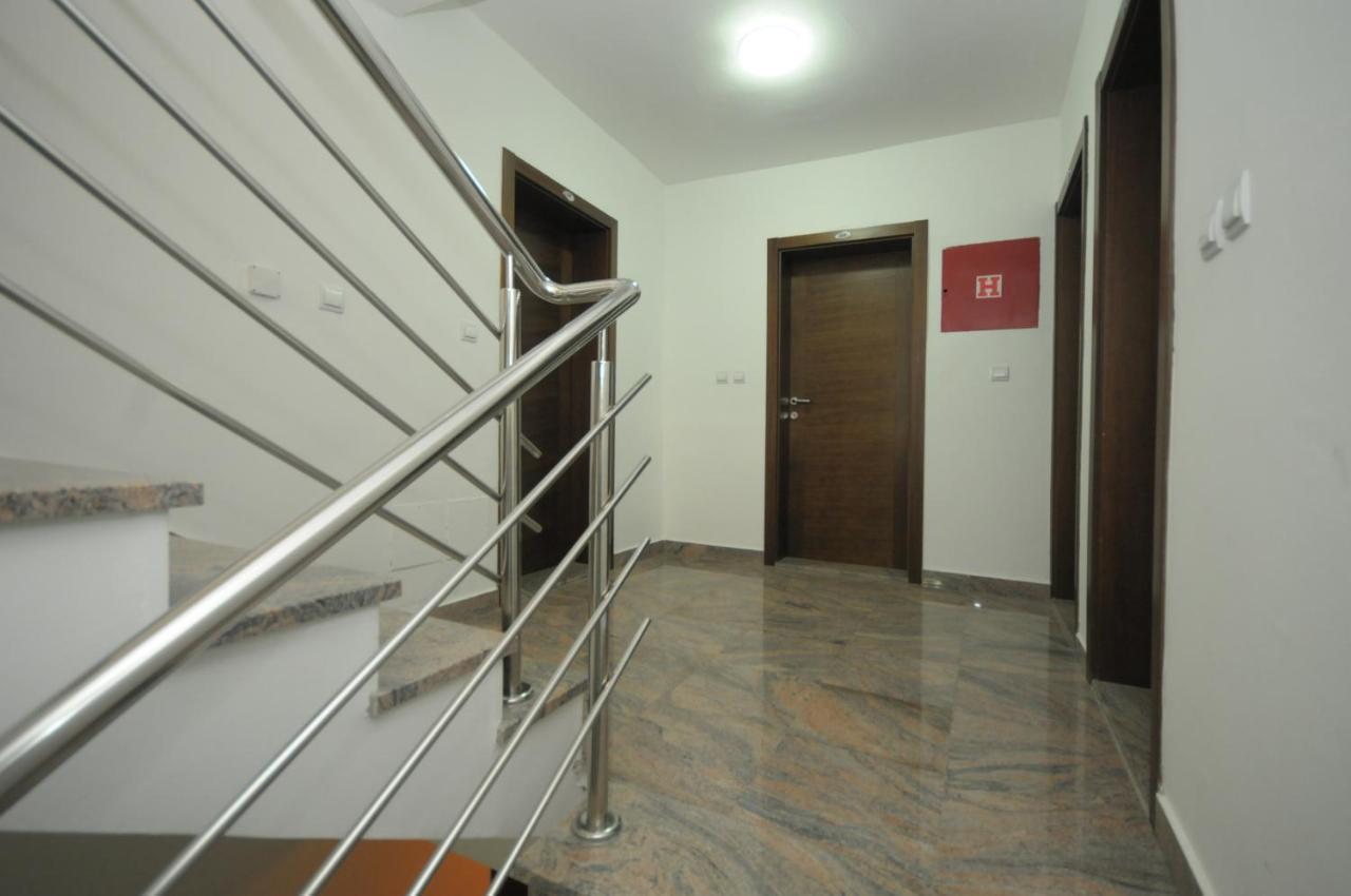 Apartments Anita Budva Buitenkant foto
